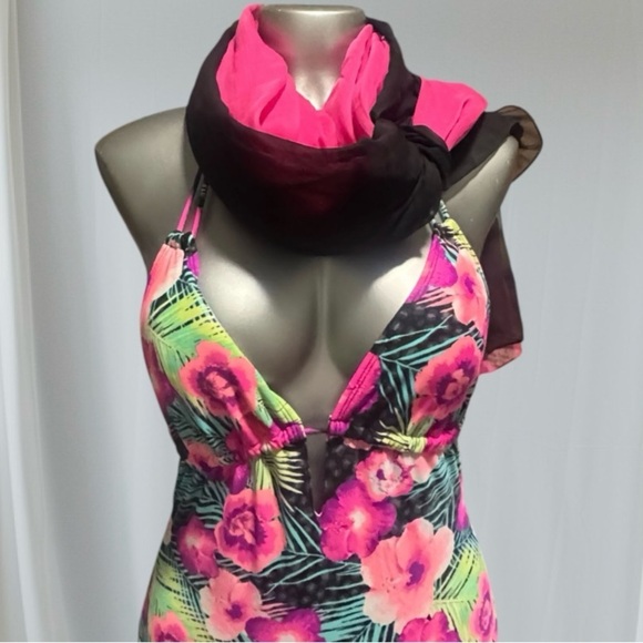 💟Oversized Scarf with Asymmetrical Flair - Picture 6 of 16